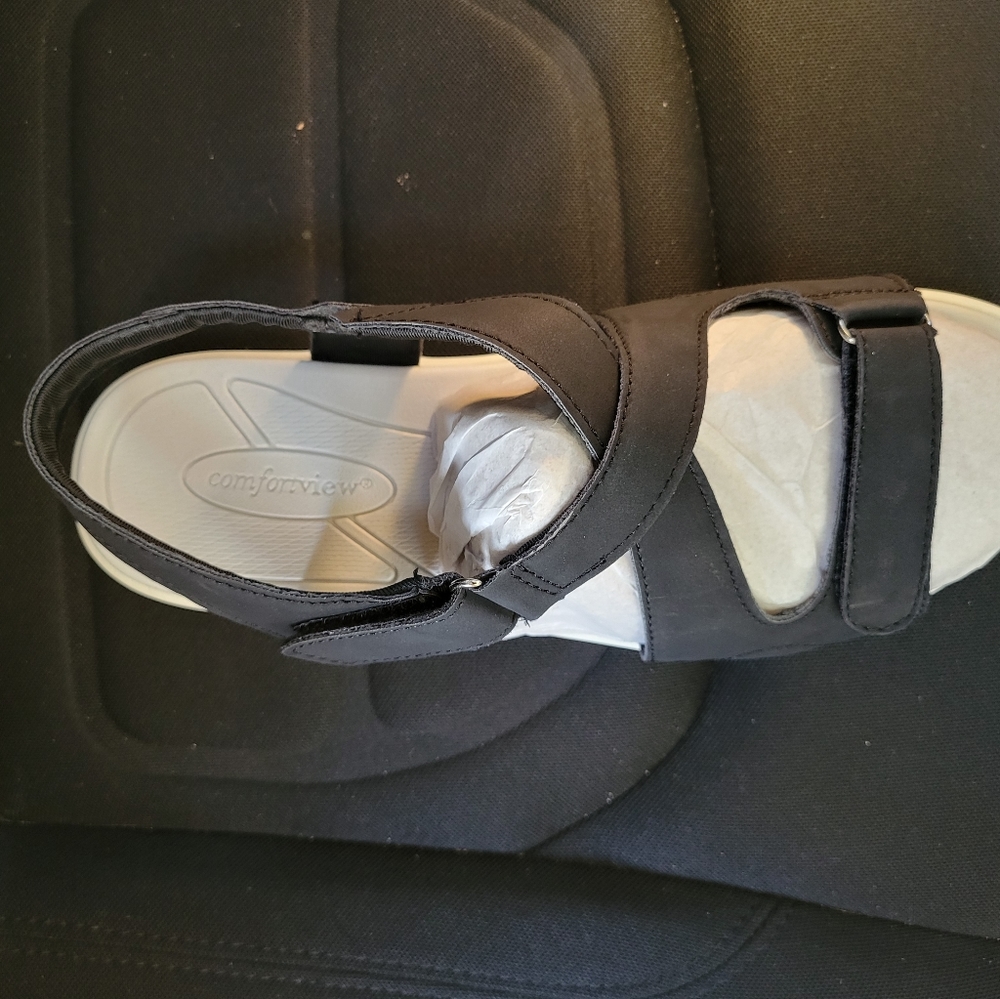 Womens sandals